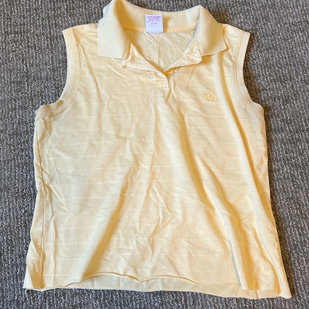 Yellow collared muscle tee, slightly cropped!